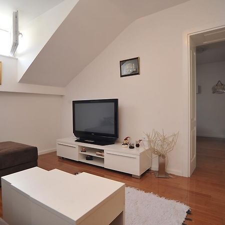 Main Street Apartment SJJ Esterno foto